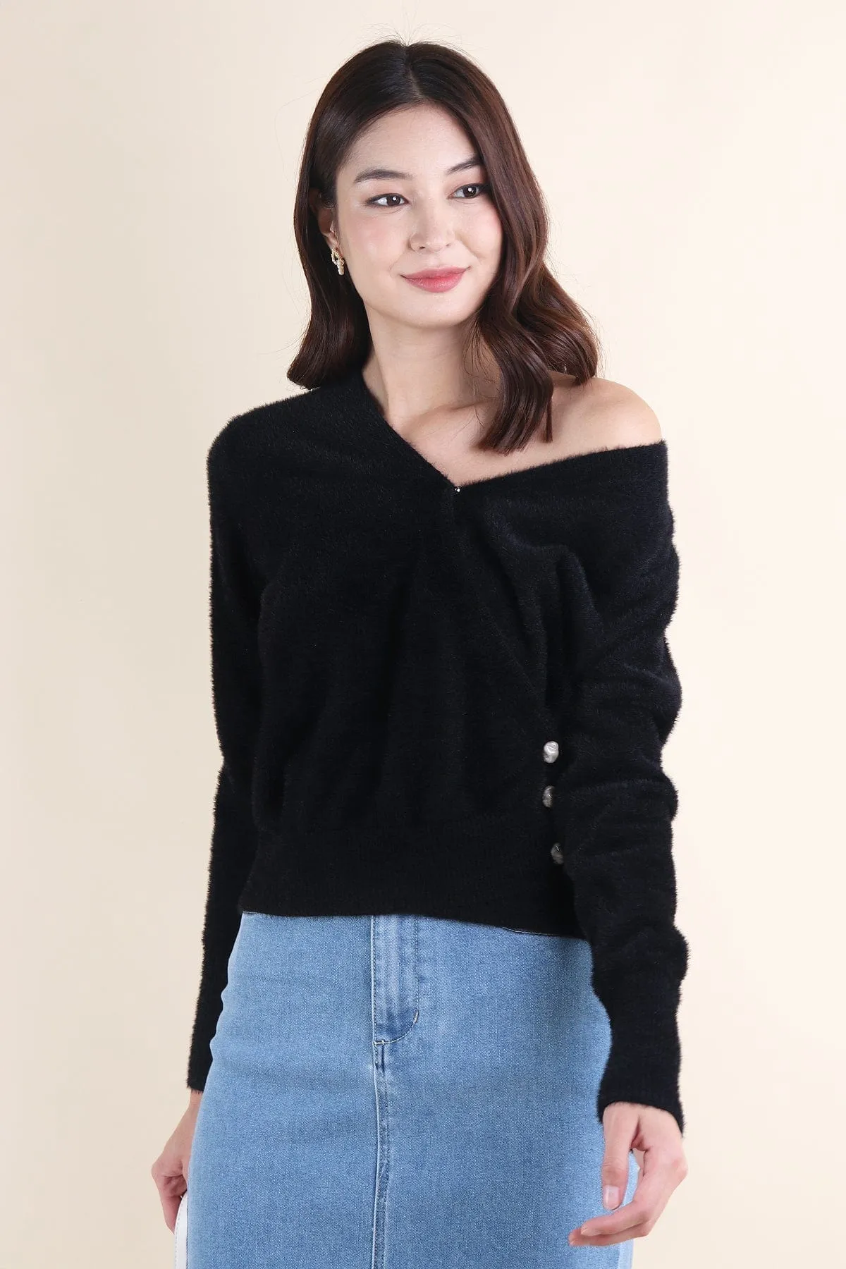 SAVANA KNIT TOP IN BLACK