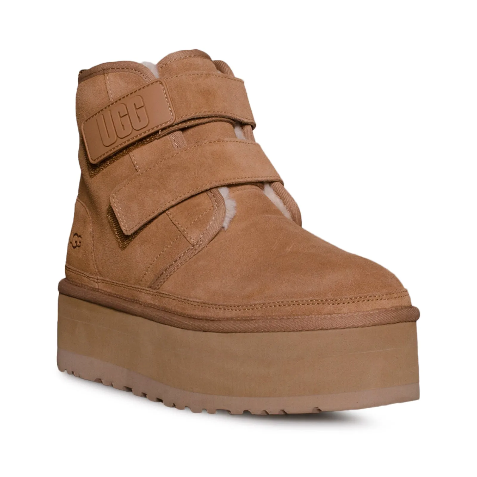 UGG Neumel Platform Chukka Chestnut Boots - Youth